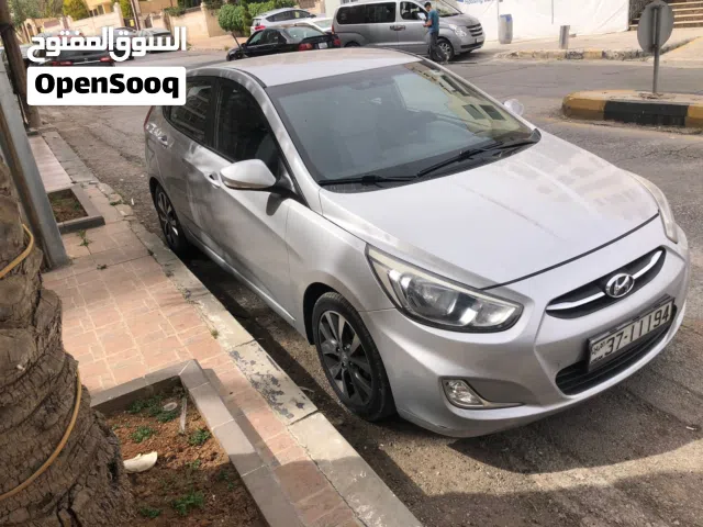 2016 هيونداي اكسنت Standard
