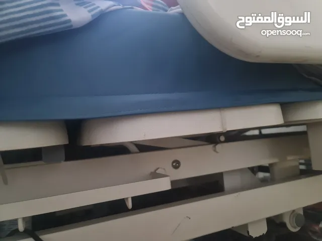 سرير طبي حق المرضى مع الفرش له كامل مو. نص شي