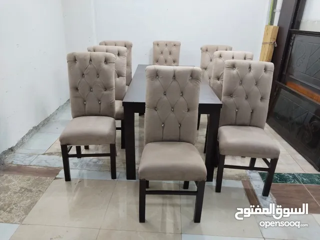 بسم الله توكلنا على الله سفره خشب زان احمر عموله ثمان كراسي تنجيد كله سفنج ظهر سفنج وقاعده سفنج تاكى