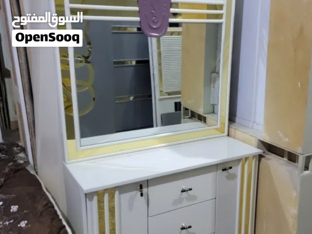 غرف النوم مليزي سواد