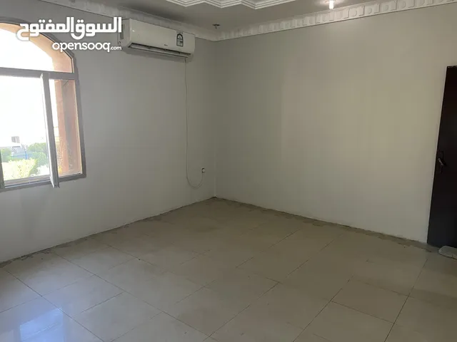 180 m2 1 Bedroom Apartments for Rent in Farwaniya Ashbeliah