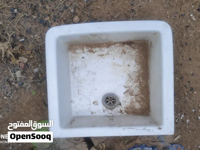 حوض حمام زوز قطع غير مستخدمه للبيع ساوم وارفع وعندي بضاعه صالوانات ومكيقات وسخانات مستعمله