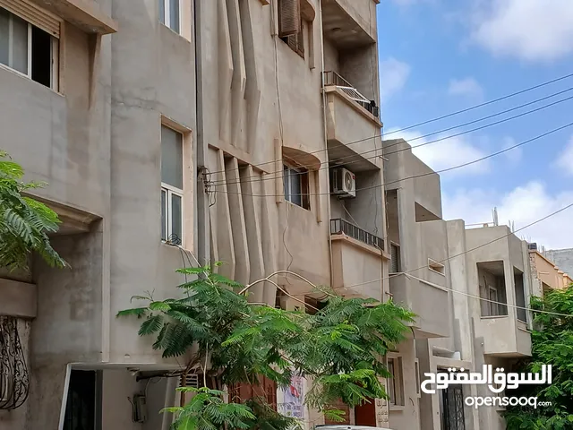 عمارة للبيع ثلاث طوابق ملك شهادة عقارية