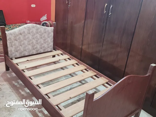 سرير مفرد منجد جديد