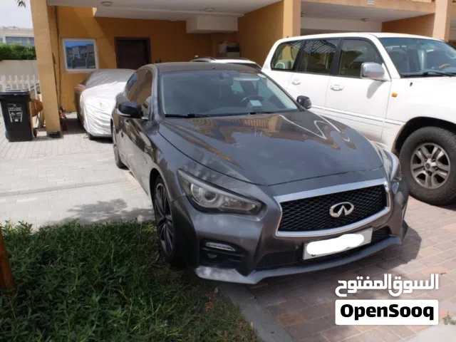 2014 إنفينيتي Q50 Sport