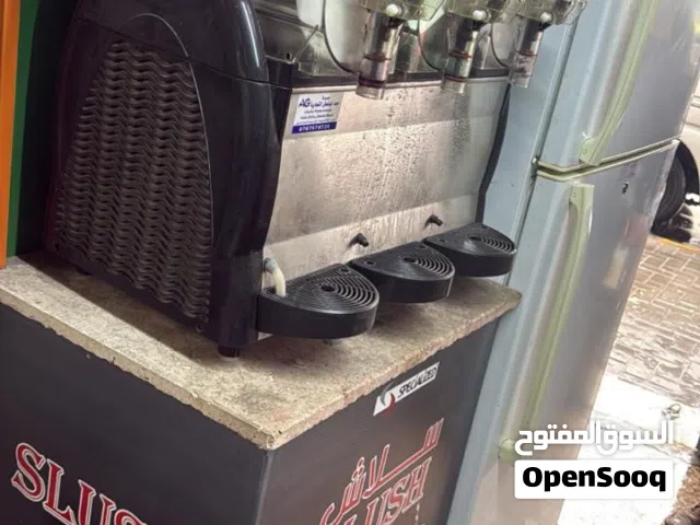 ماكنه سلاش مع طاولتها