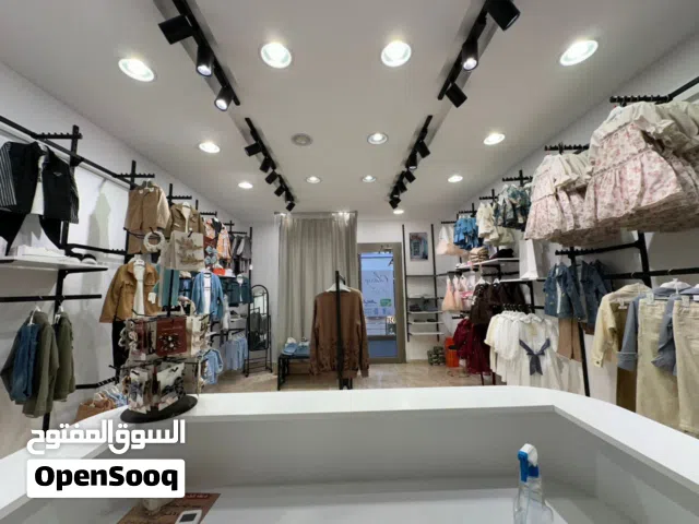 ديكور محل ملابس