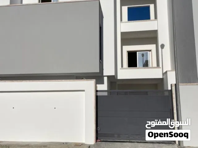 650 m2 More than 6 bedrooms Villa for Sale in Tripoli Ain Zara