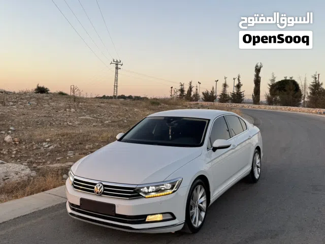 2020 Volkswagen Passat R-Line