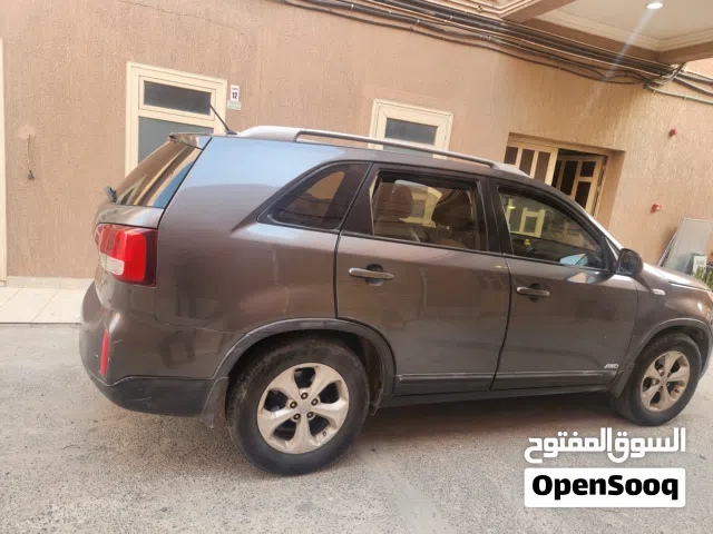 Used Kia Sorento in Hawally