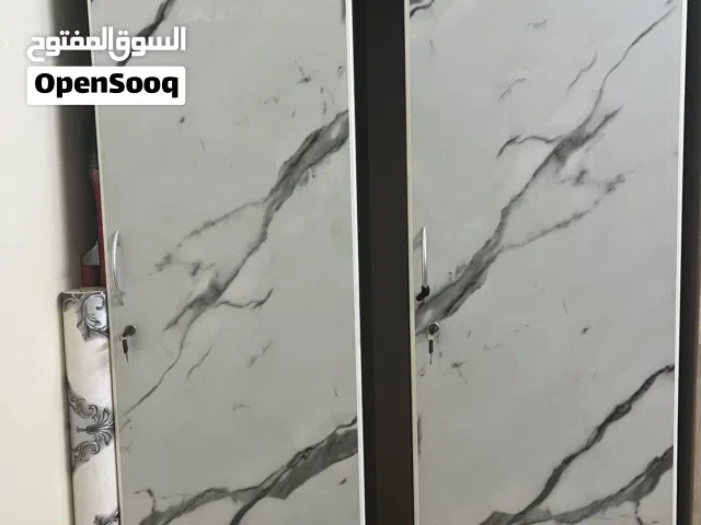 Good cabin, you can put it too much clothes very good