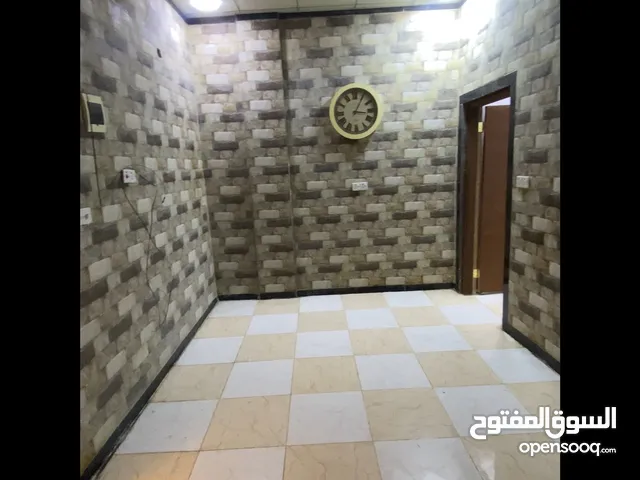 75 m2 2 Bedrooms Apartments for Rent in Basra Tuwaisa