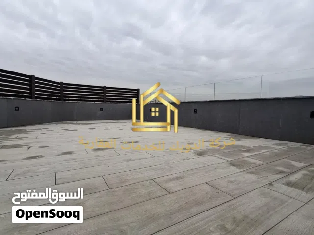 شقة دوبلكس - فاخرة - بإطلالــــه بانوراما - موقع هادئ ومميز / دير غبار