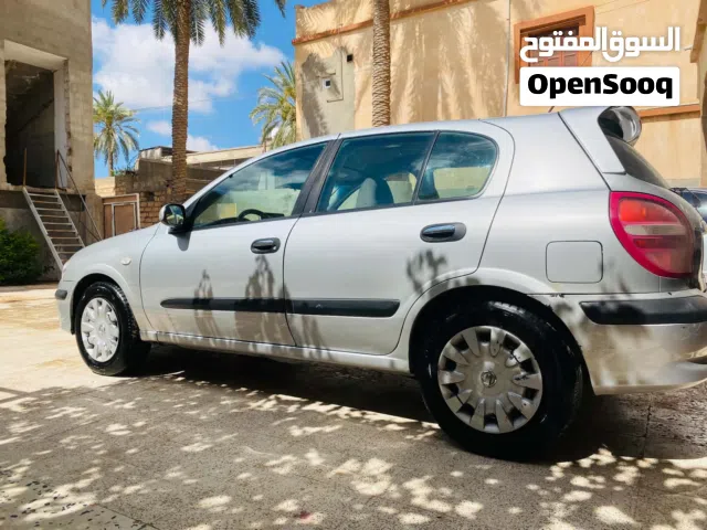 2003 نيسان الميرا