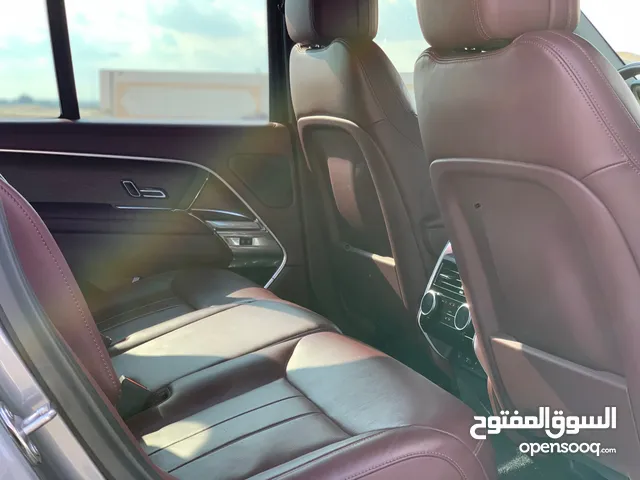 Land Rover Range Rover in Mubarak Al-Kabeer