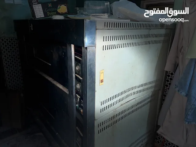 فرن اتوماتيك كبير 2 دور متوسط الحاله يعمل جيد جداا. قابل للتفاوض