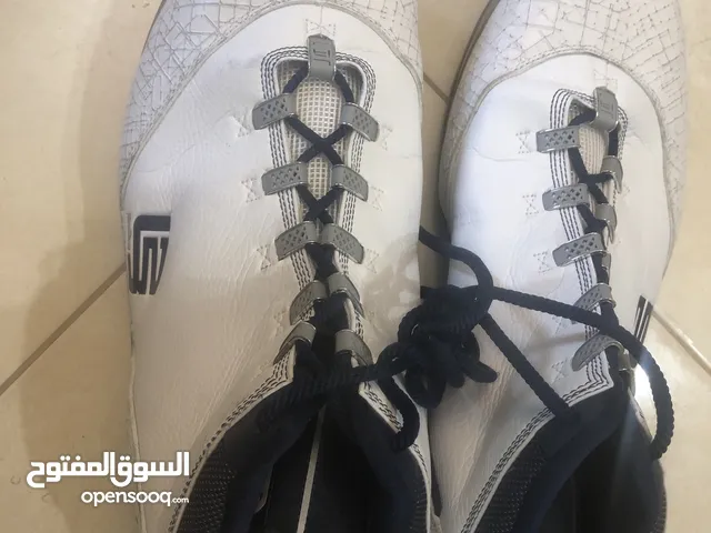 47 Sport Shoes in Amman