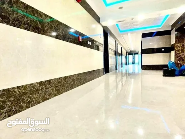  شقة #فندقية ثلاث غرف وصالة في #عجمان
 اول ساكن للايجار السنوي في #الروضة 3