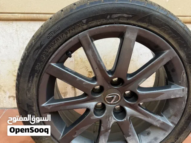 للبيع طقم جنوط لكزس IS نظيفة