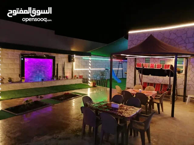 2 Bedrooms Chalet for Rent in Mafraq Al-Zaytouna