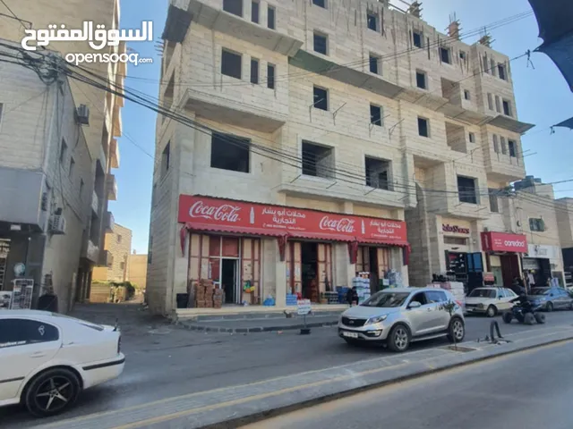 مساحة طبية في عمارة تجارية في مركز المدينة