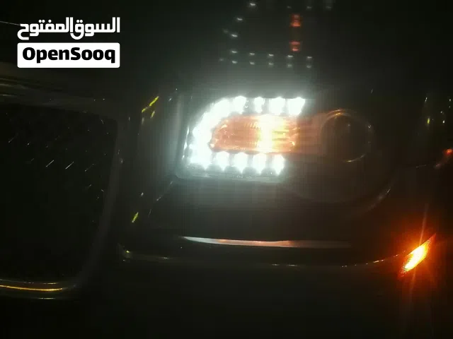 للبيع ليتات اماميه زينه دوج كرايزلر من مديل 2005 وصاعد شكل الجديل.