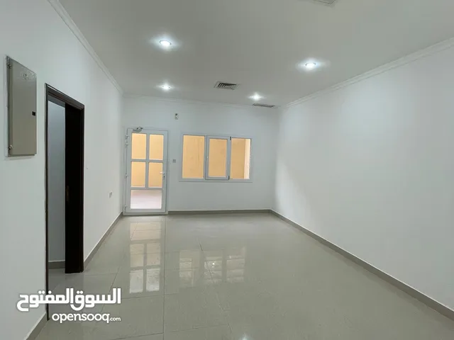 100 m2 3 Bedrooms Apartments for Rent in Hawally Jabriya