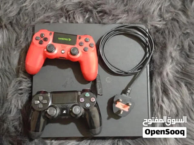 PS4 SLIM وسليم ومستعمل استعمال نظيف غير مفكوك وما خرب أو تصلح يعني حالته جيده جداً