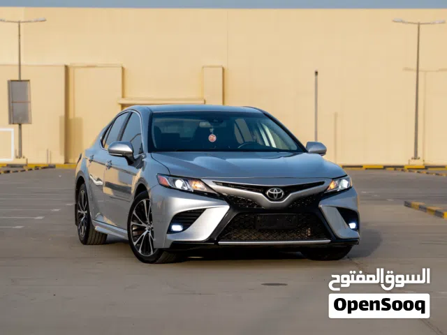 2019 تويوتا كامري SE
