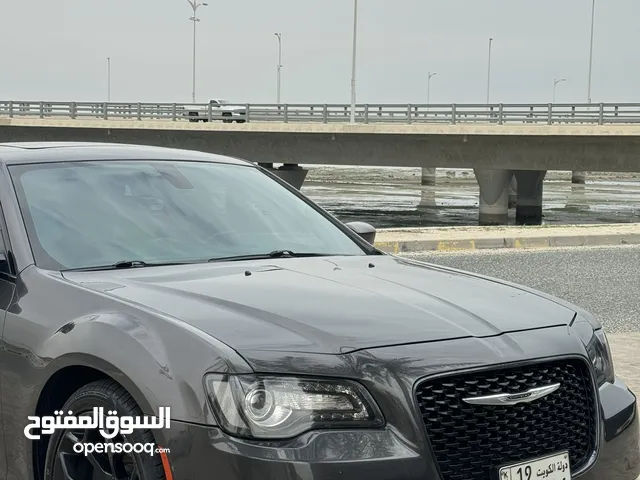 Used Chrysler Other in Kuwait City
