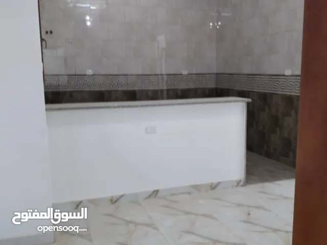 170 m2 4 Bedrooms Townhouse for Sale in Tripoli Al-Sabaa