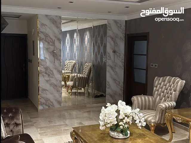 210 m2 3 Bedrooms Apartments for Sale in Amman Khalda