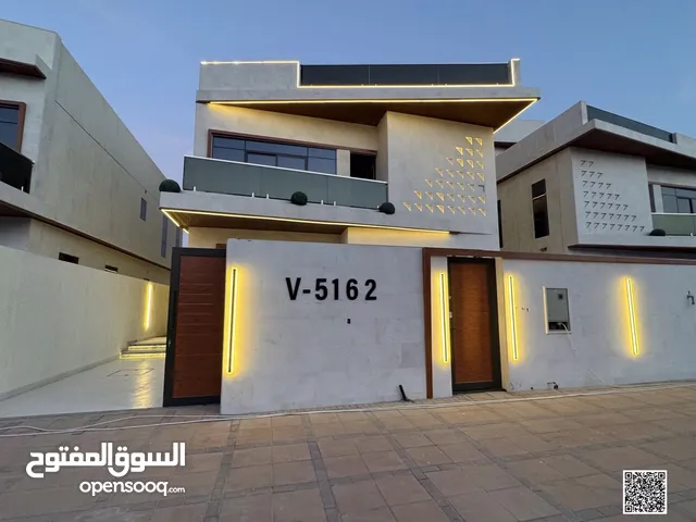 *W فيلا فاخرة للبيع بالحليو 2 - عجمان - 6 غرف ماستر - مسبح - روف واسع -منطقة شواء - قريبة للخدمات