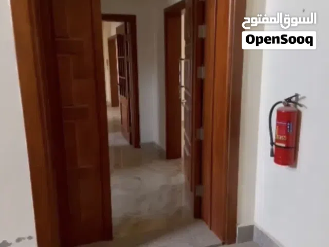 150 m2 3 Bedrooms Apartments for Rent in Tripoli Alfornaj