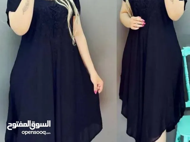 ملابس وتراكات