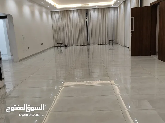 400 m2 4 Bedrooms Townhouse for Rent in Al Ahmadi Wafra residential