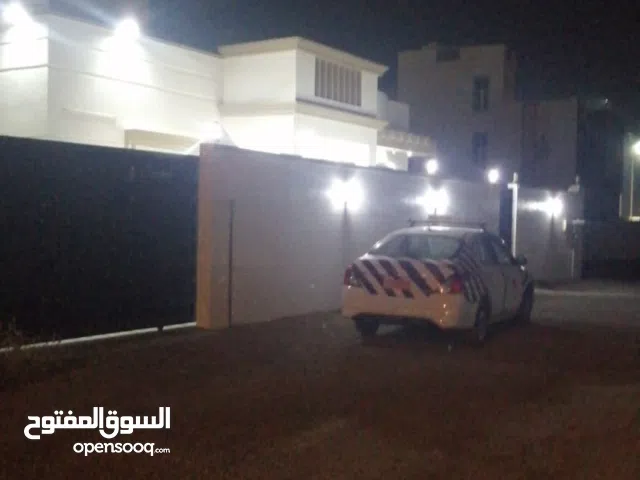 360 m2 5 Bedrooms Villa for Rent in Al Batinah Barka