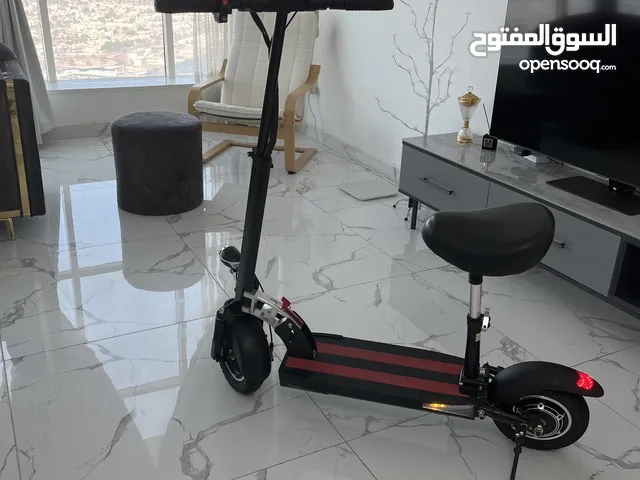 سكوتر كهربائي / electric scooter سكوتر كهربائي جديد استعمال شهر واحد فقط / used for only one month