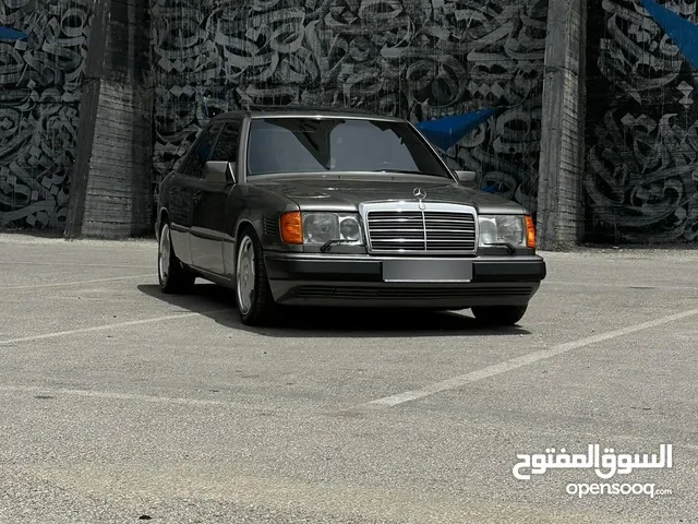 Mercedes benz E300w124