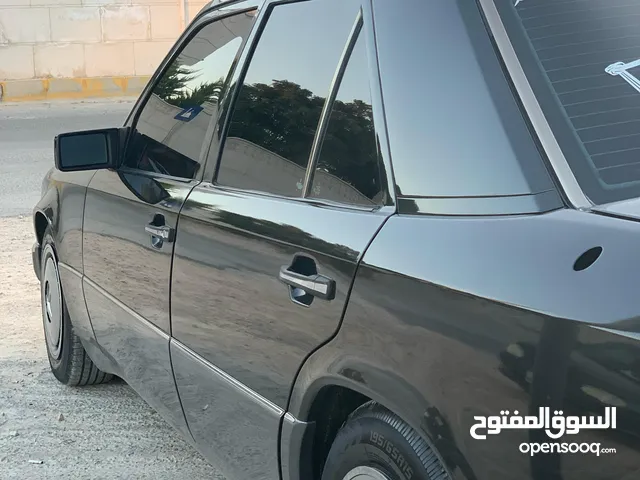 مرسيدس w124