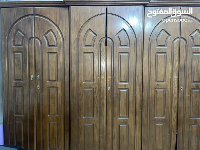 خزانه نوعيه الخشب ممتازه