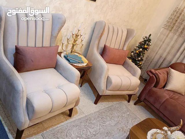 طقم كنب وكاله مش مستعمل للبيع بداعي السفر