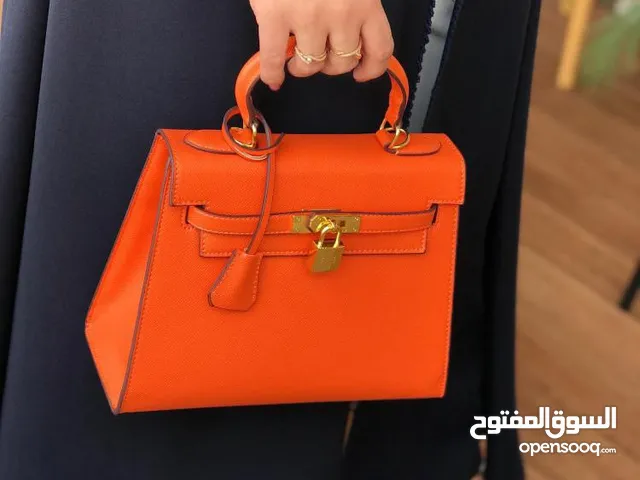حقائب جديدة