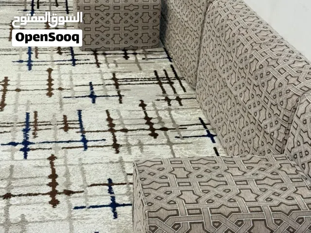 للبيع أثاث شبه جديد