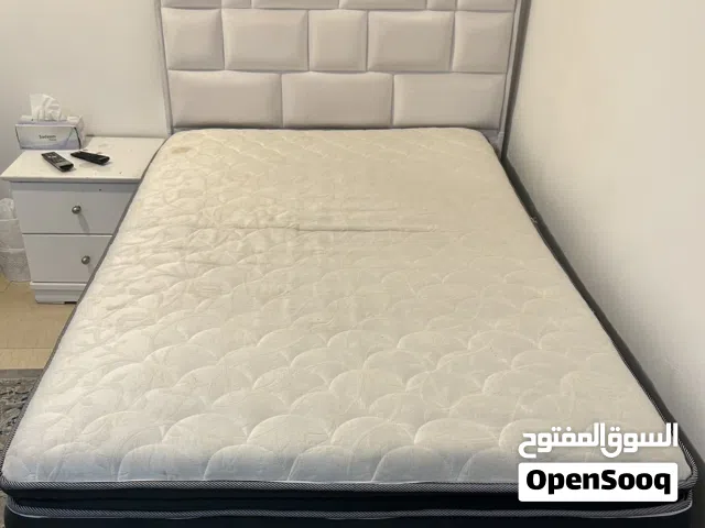للبيع،سرير مع ماترس نفر ونص،،كبت