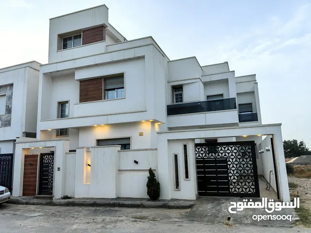 410 m2 More than 6 bedrooms Villa for Sale in Tripoli Al-Serraj