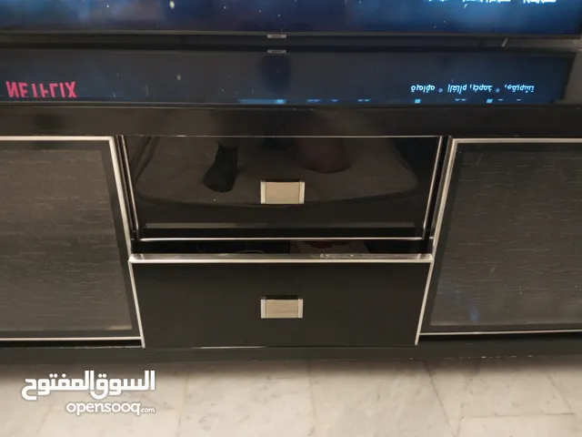 للبيع طاوللت مستعمل تلفزيون