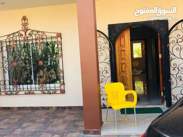 250 m2 More than 6 bedrooms Townhouse for Rent in Tripoli Souq Al-Juma'a