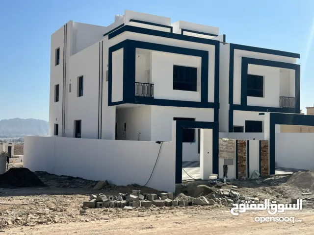 توين فيلا راقية مرتفعات العامرات التاسعة