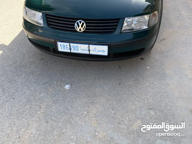 Used Volkswagen Passat in Tripoli